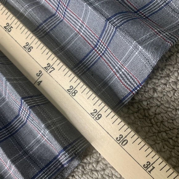 MAAC‎ London Womens Skirt Size Medium Gray Plaid Pleated Midi A-Line Pull On - Picture 6 of 11